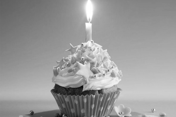 Un cupcake (una magdalena de tota la vida) d'aniversari